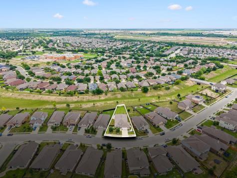 318 Blue Oak Boulevard San Marcos TX 78666