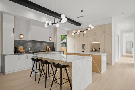 2215 S 3rd Street Austin TX 78704