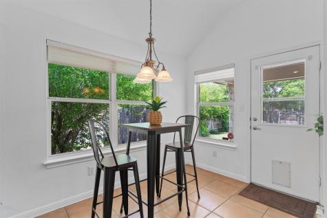 9437 Caves Valley Drive Austin TX 78717