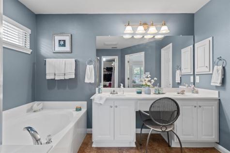 9437 Caves Valley Drive Austin TX 78717