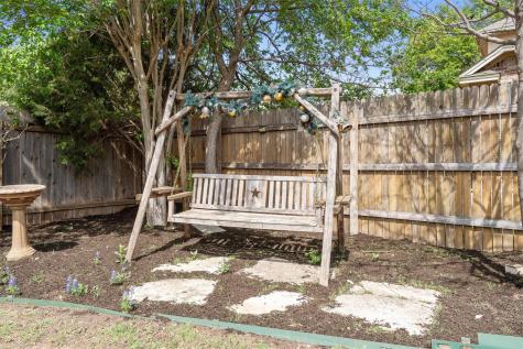9437 Caves Valley Drive Austin TX 78717