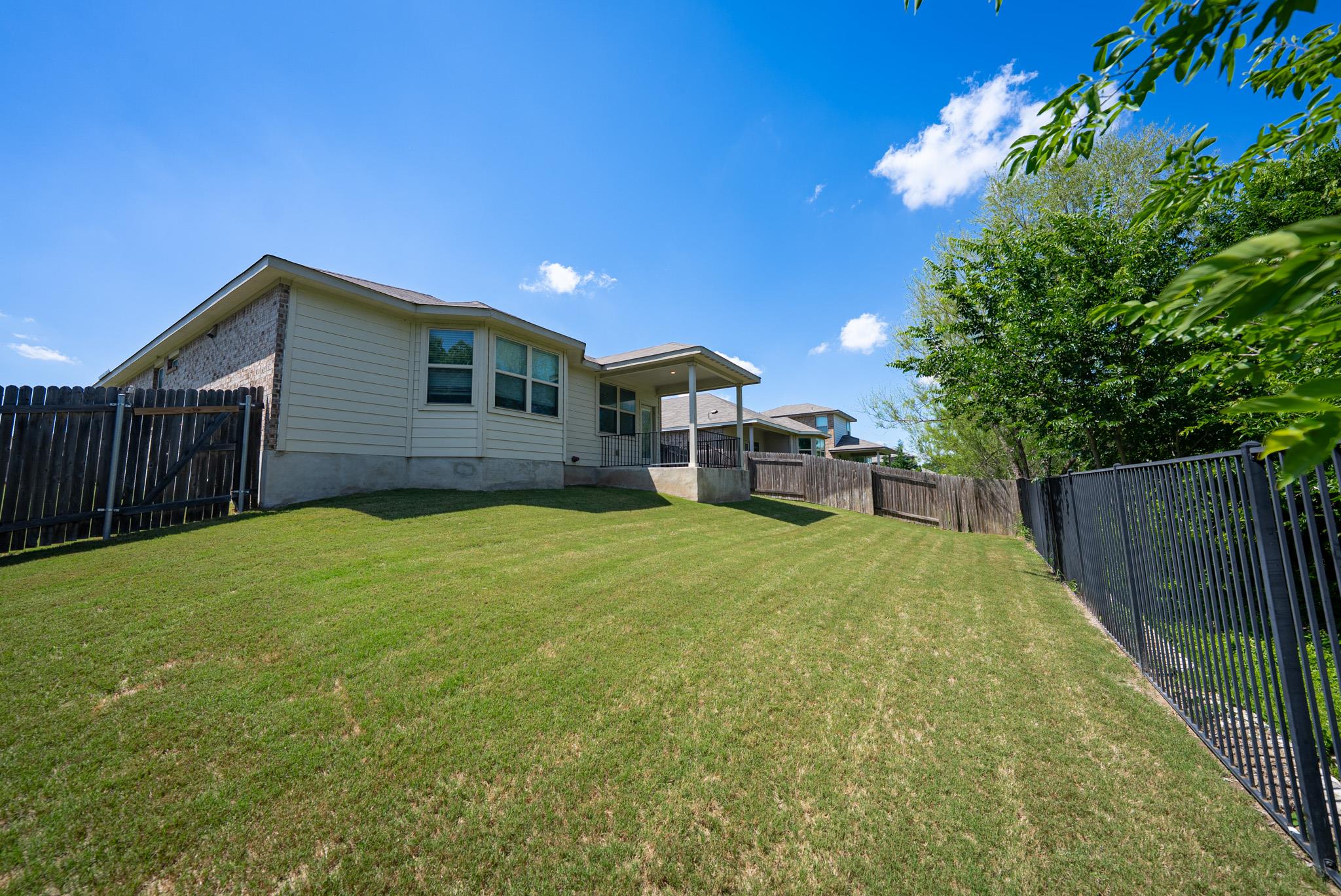 2508 Hat Bender Loop Round Rock TX 78664