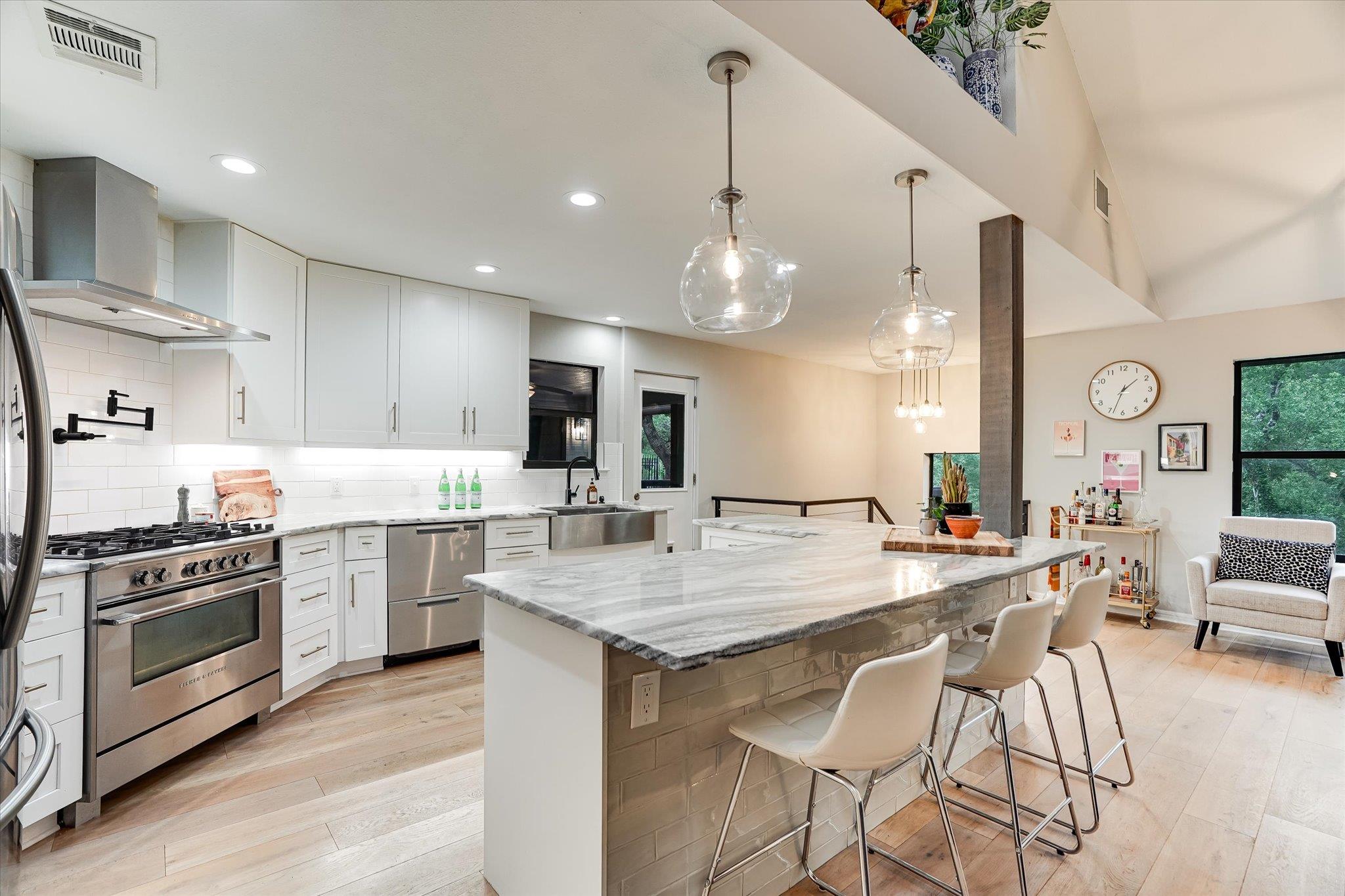 6327 Pathfinder Drive Austin TX 78759