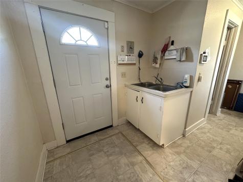 258 South Washington Street La Grange TX 78945