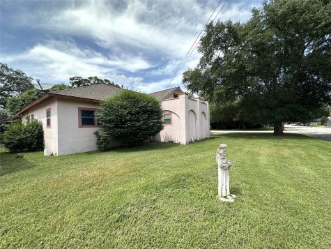 258 South Washington Street La Grange TX 78945