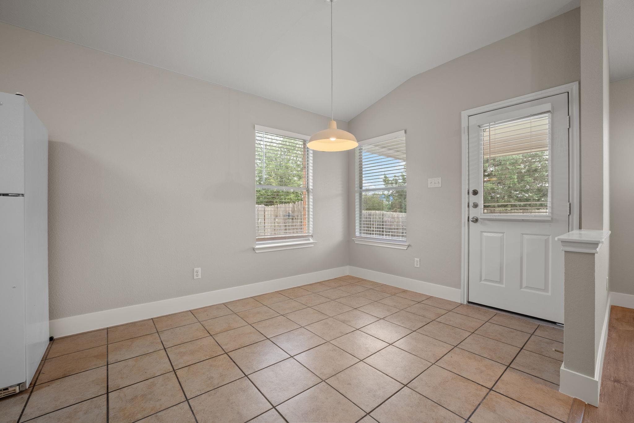 1056 Kenneys Way Round Rock TX 78665