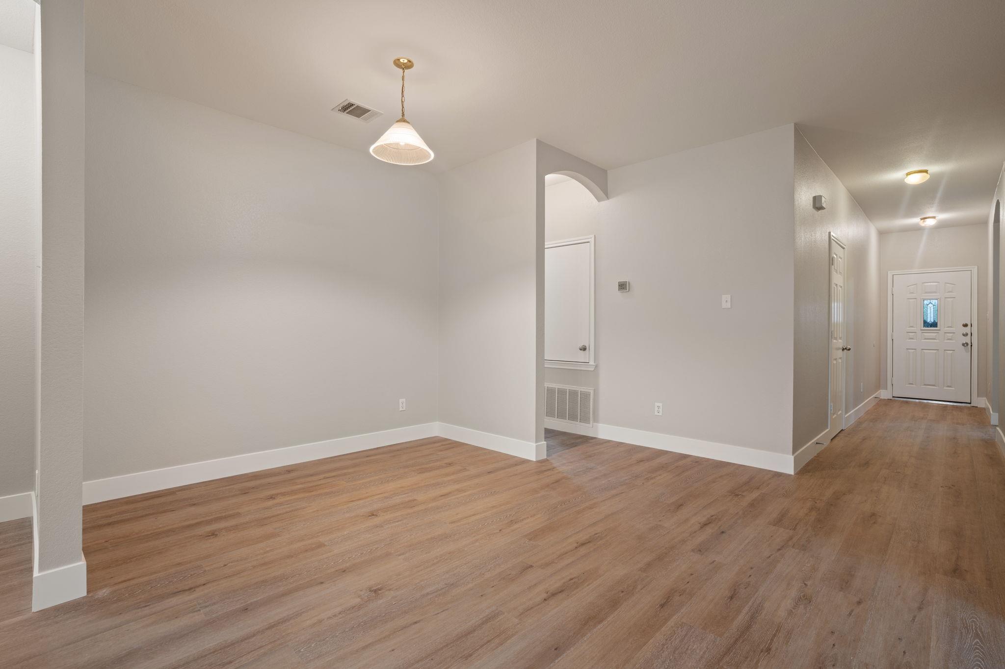 1056 Kenneys Way Round Rock TX 78665