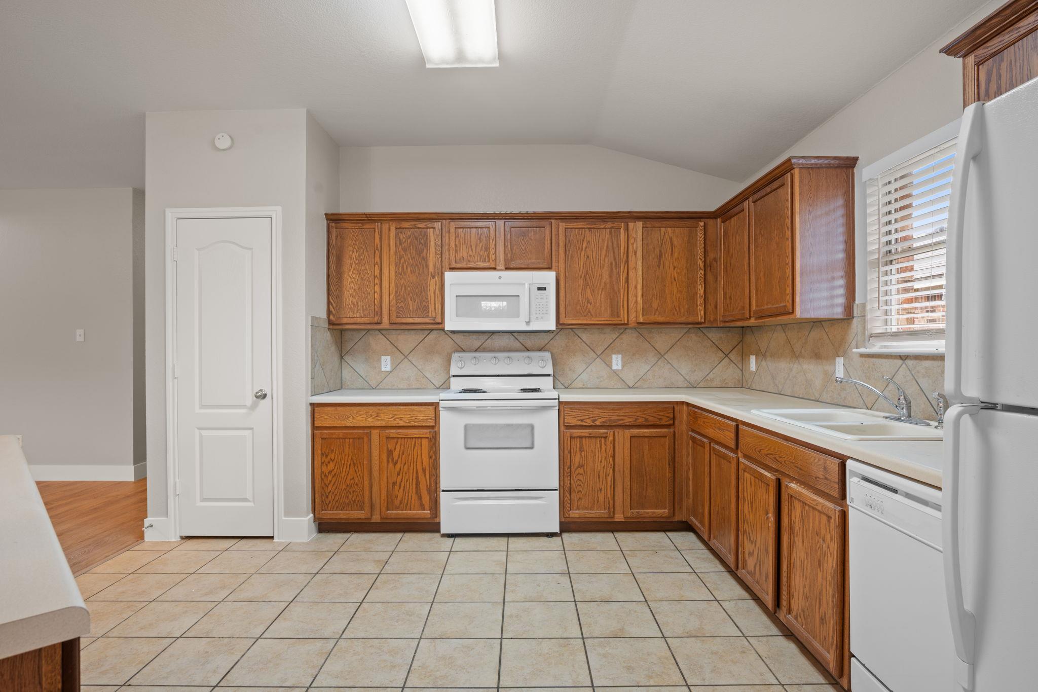 1056 Kenneys Way Round Rock TX 78665
