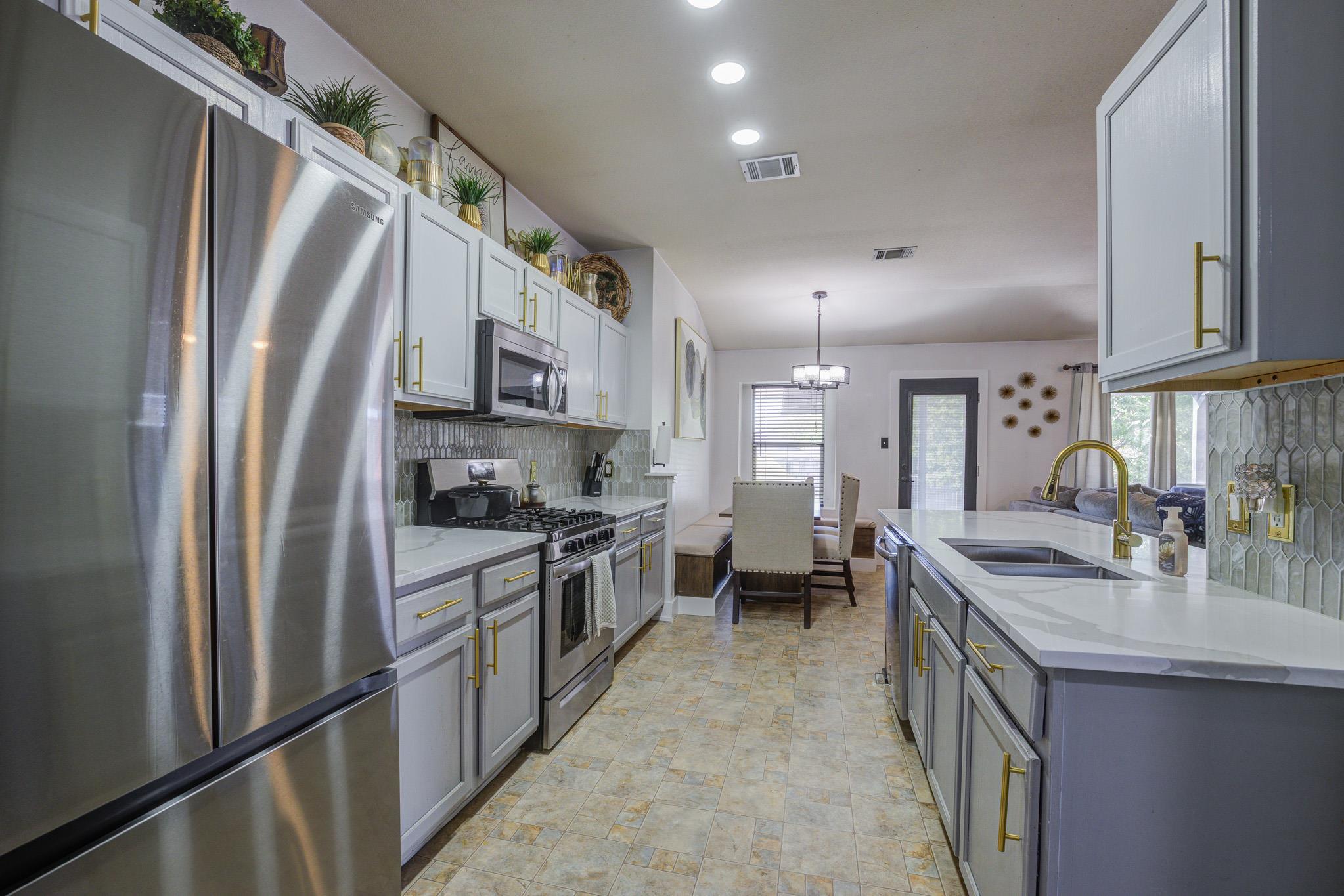 1201 N Darjeeling Drive Pflugerville TX 78660