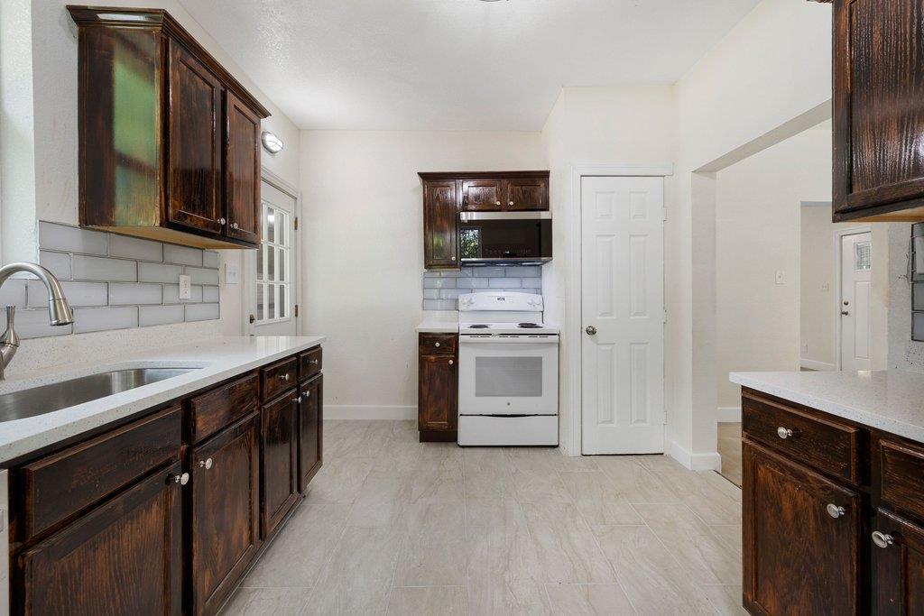 102 Patricks Alley Liberty Hill TX 78642