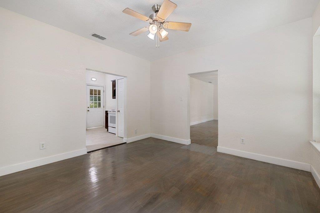 102 Patricks Alley Liberty Hill TX 78642