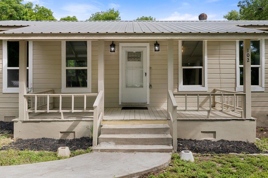 102 Patricks Alley Liberty Hill TX 78642
