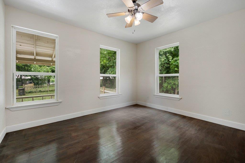 102 Patricks Alley Liberty Hill TX 78642