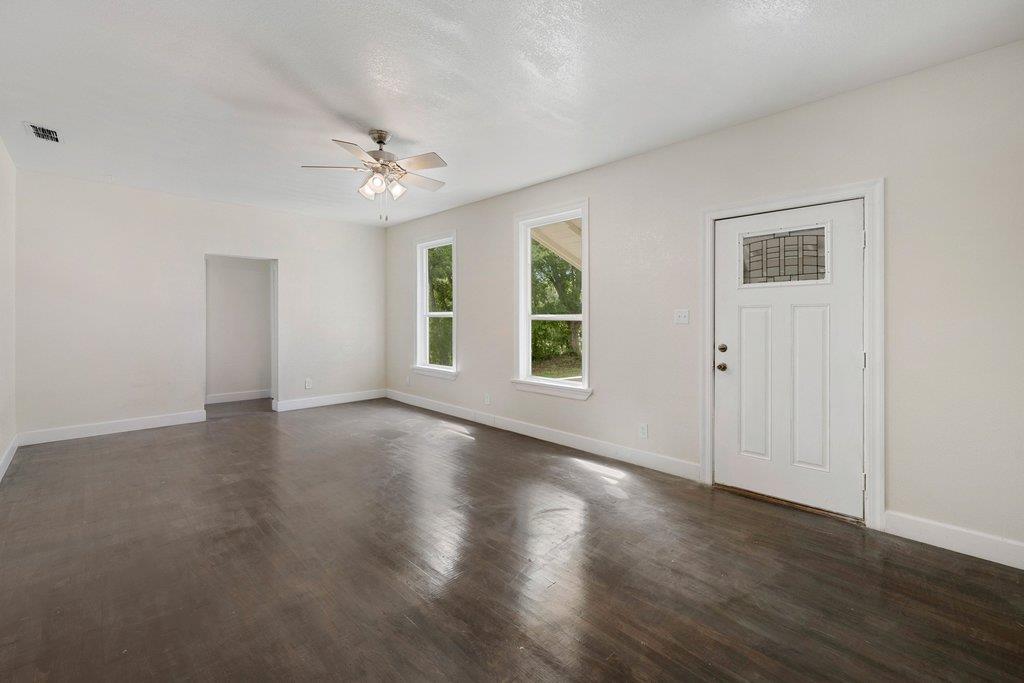 102 Patricks Alley Liberty Hill TX 78642
