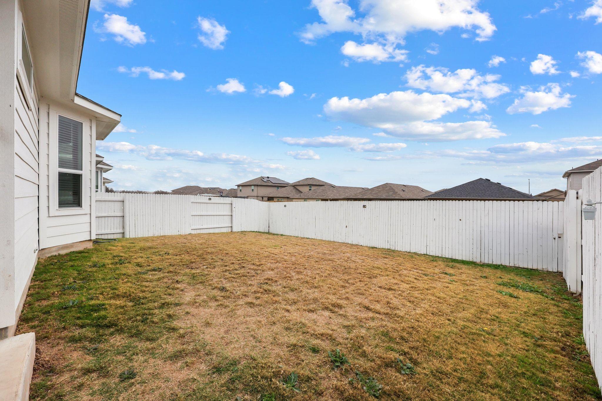161 Appleberry Lane Elgin TX 78621