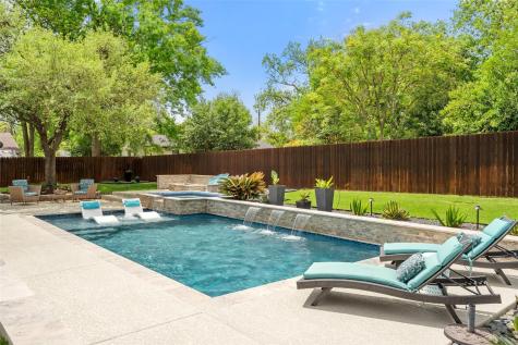 1614 S College Street Georgetown TX 78626