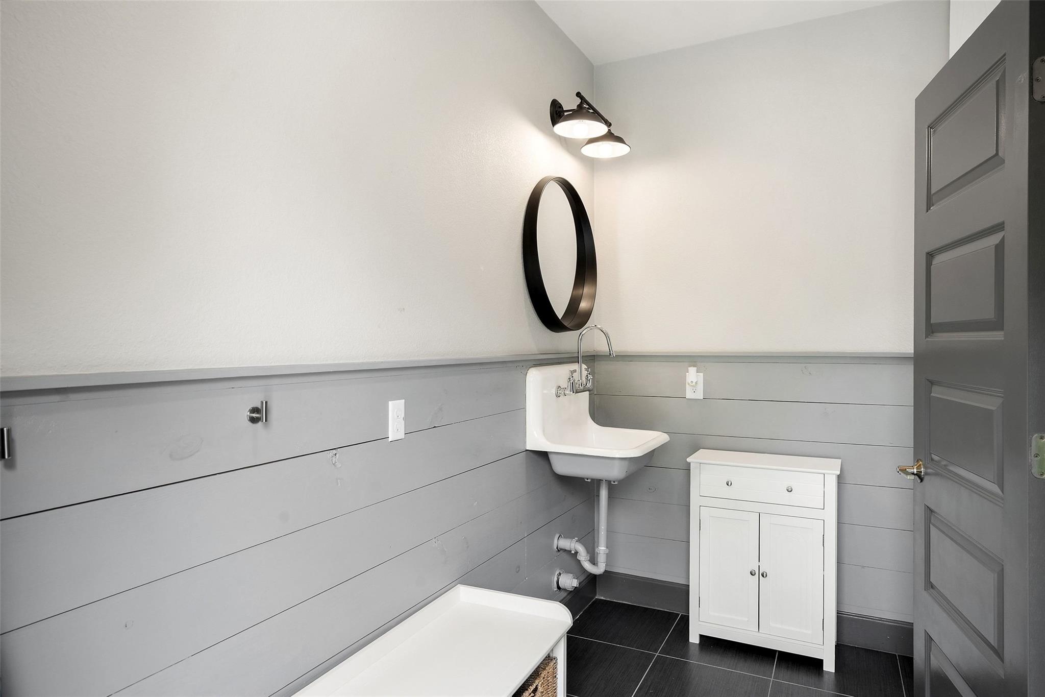 1614 S College Street Georgetown TX 78626