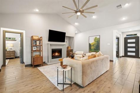 1614 S College Street Georgetown TX 78626