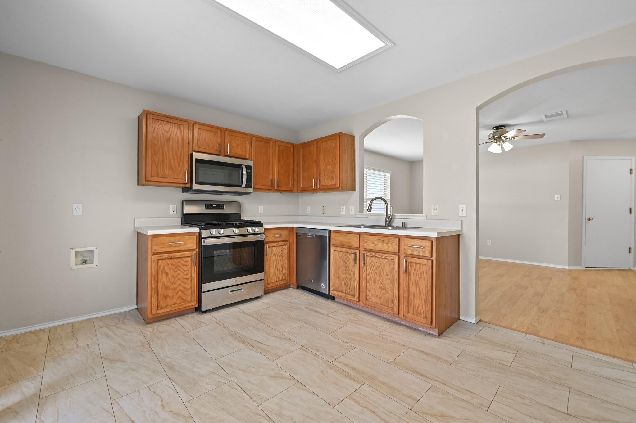 112 Mason Reed Cove Kyle TX 78640