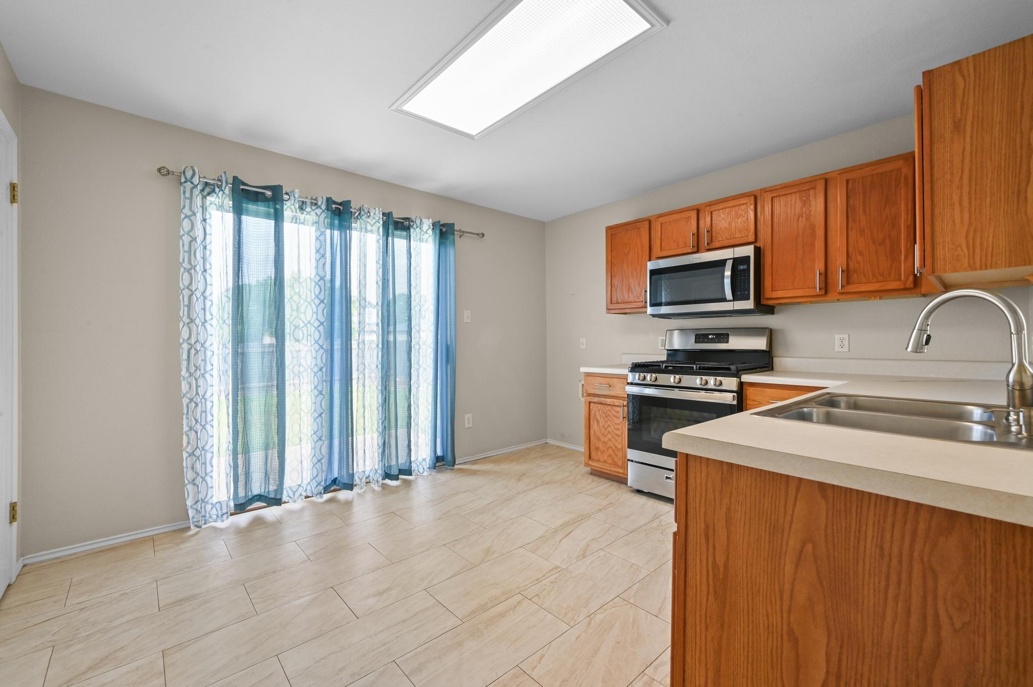 112 Mason Reed Cove Kyle TX 78640