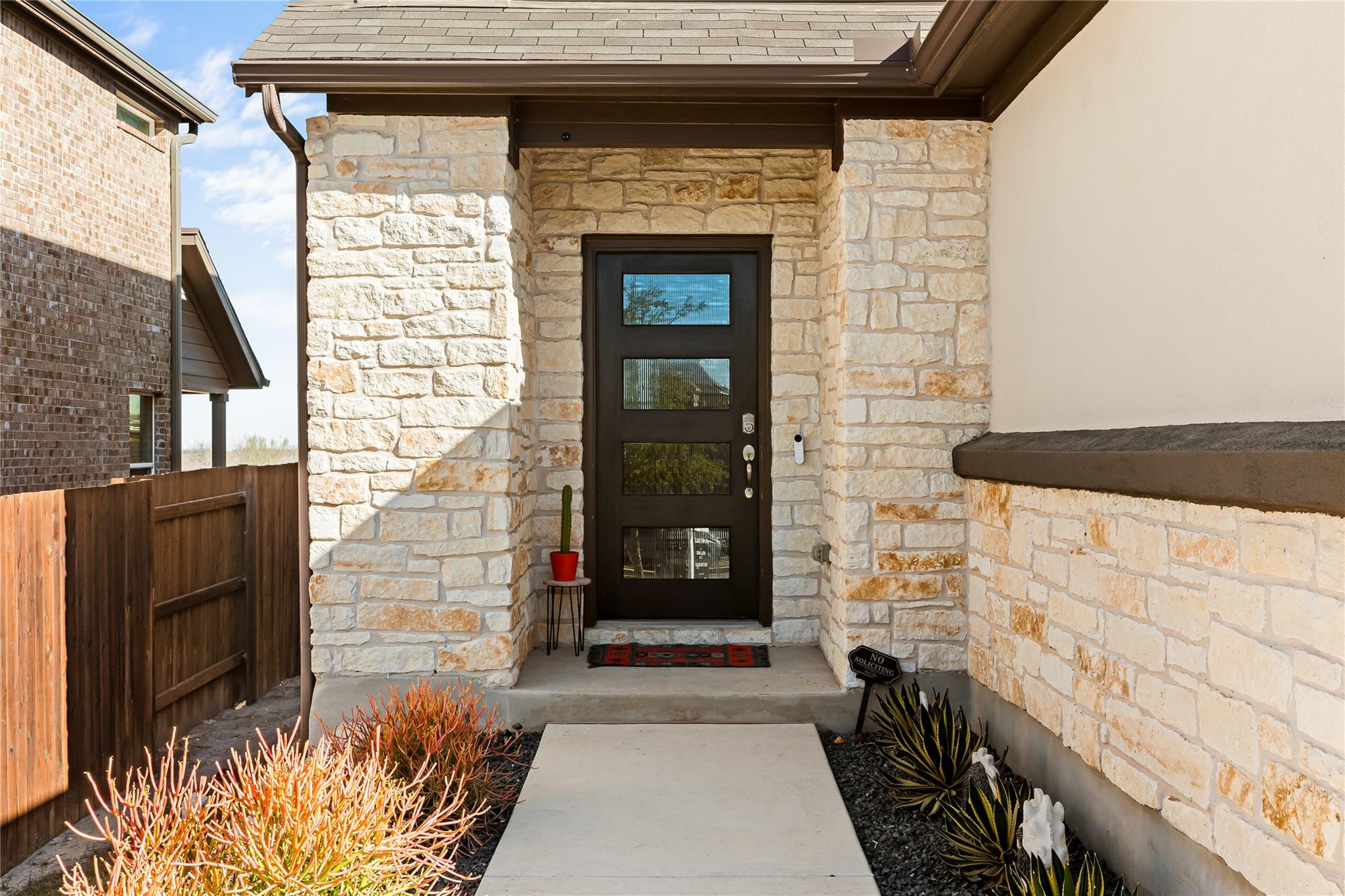 862 Pepperbark Loop Buda TX 78610