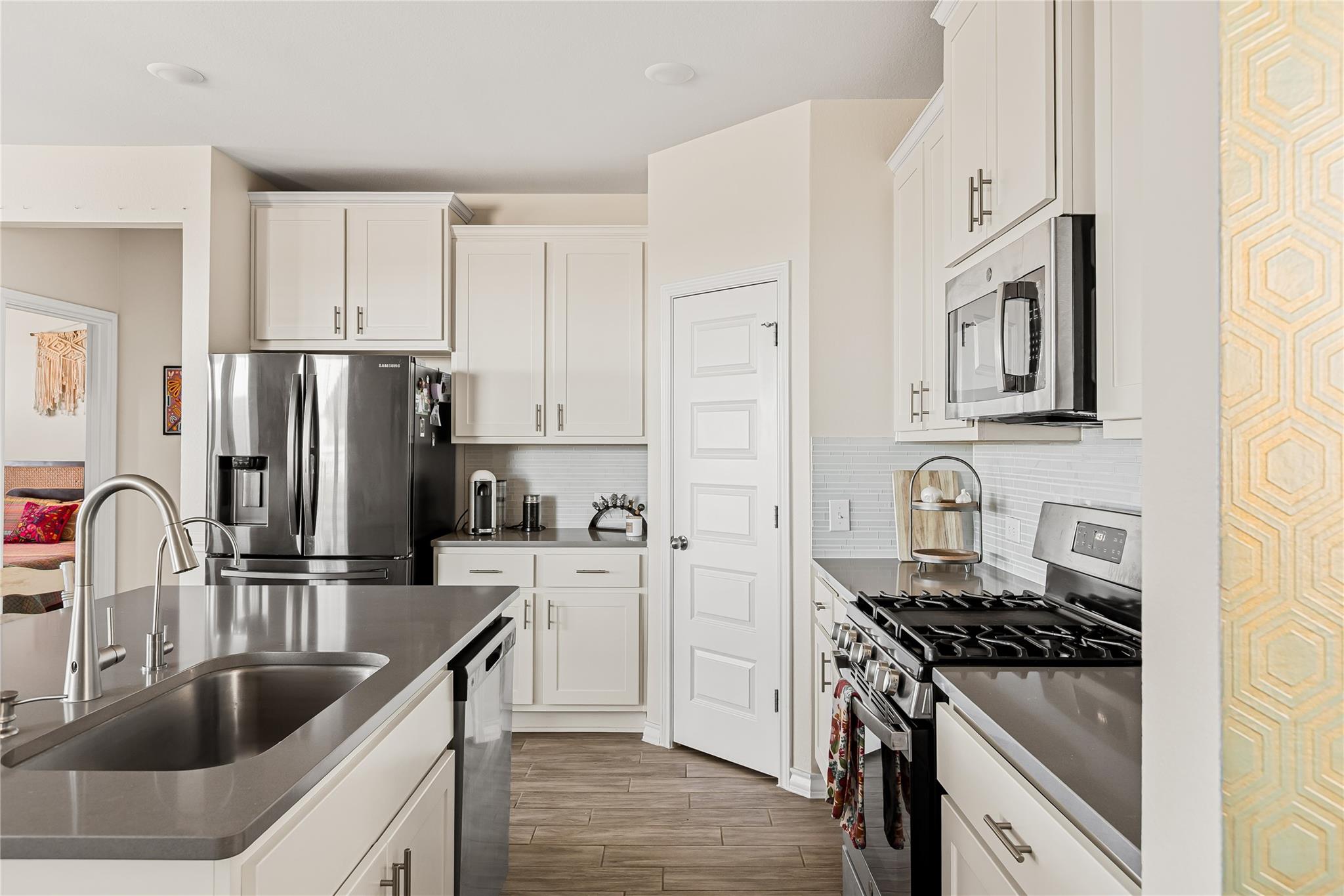 862 Pepperbark Loop Buda TX 78610
