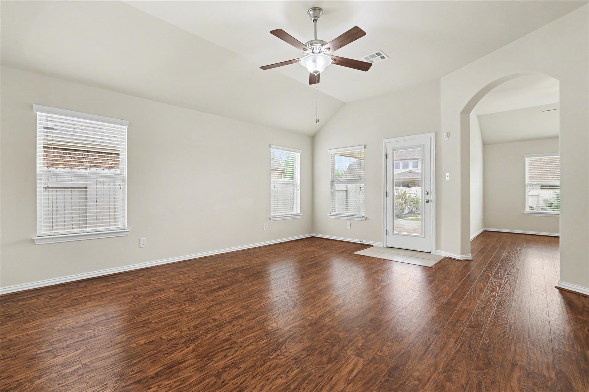19805 Grail Hollows Cove Pflugerville TX 78660