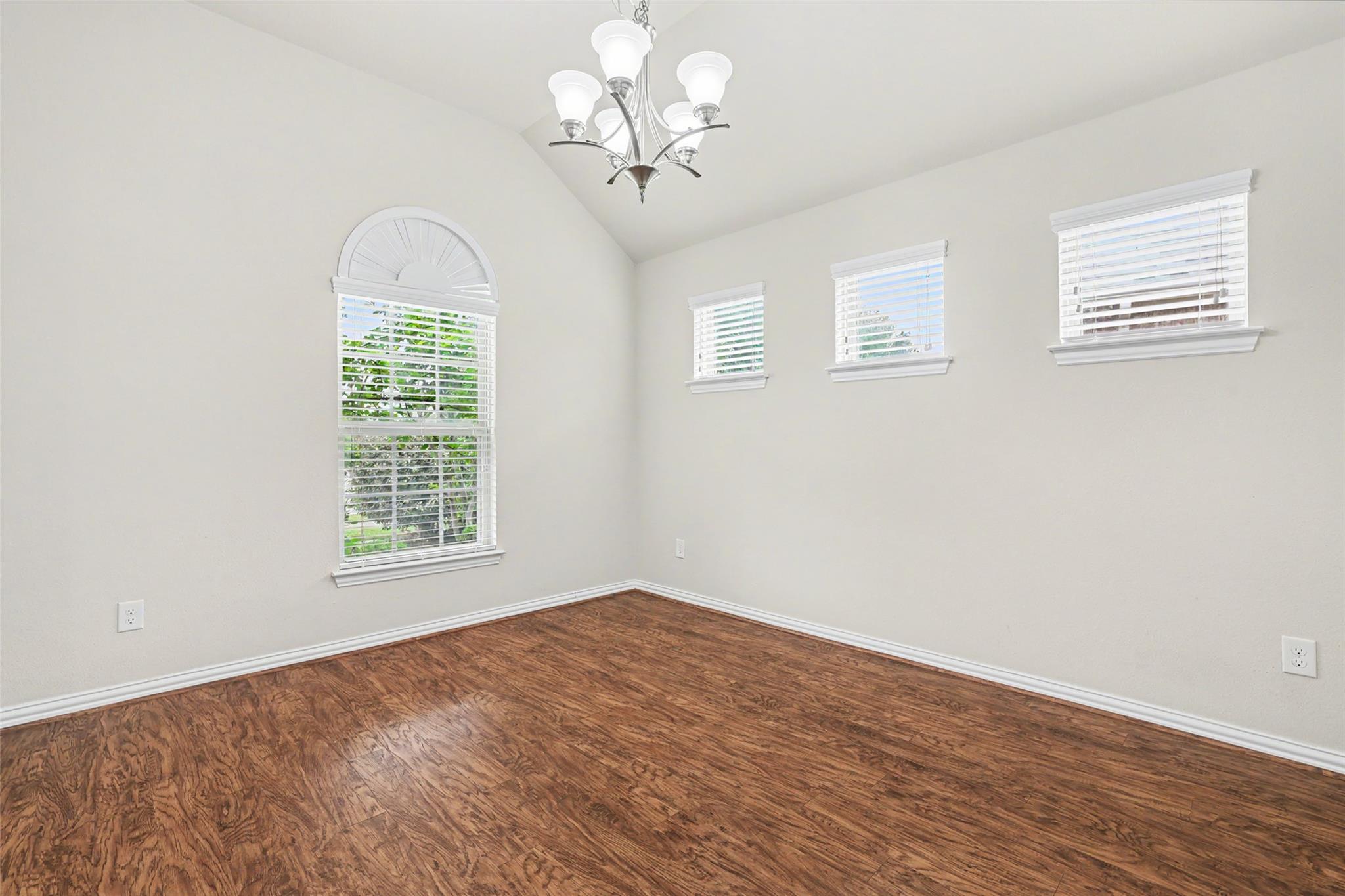 19805 Grail Hollows Cove Pflugerville TX 78660