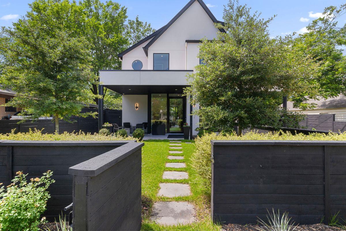 2102 Oxford Street Austin TX 78704