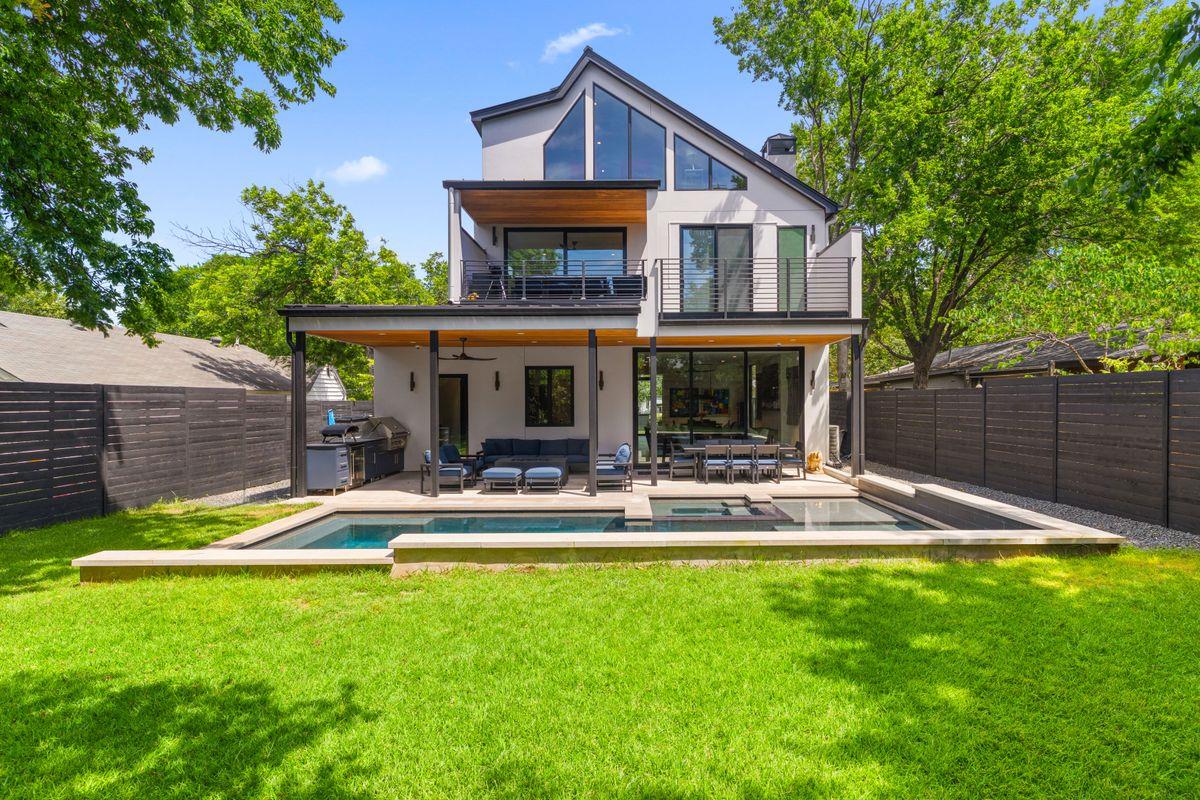 2102 Oxford Street Austin TX 78704