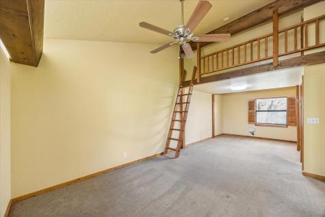 1203 Lakefield Canyon Lake TX 78133
