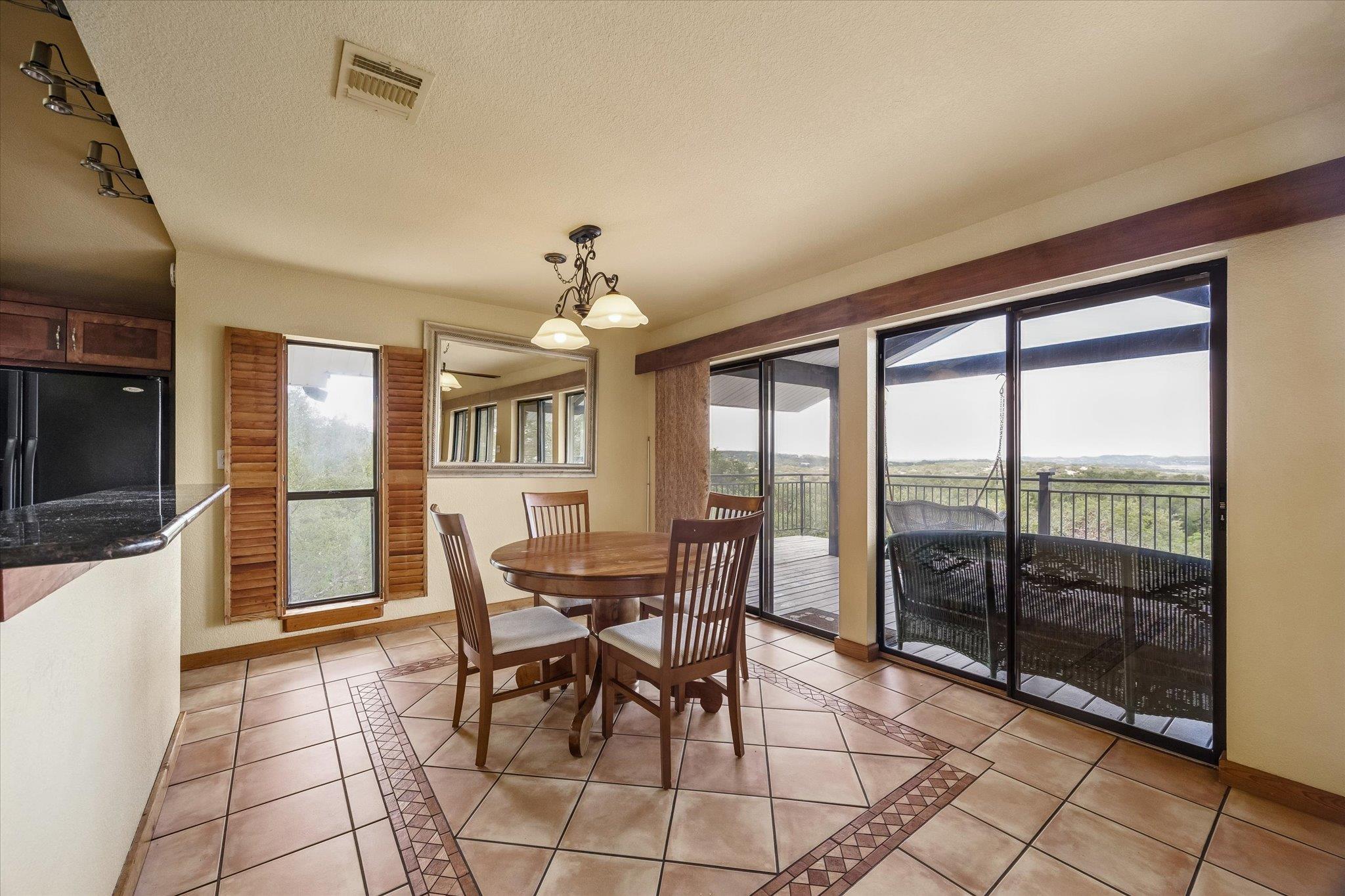 1203 Lakefield Canyon Lake TX 78133