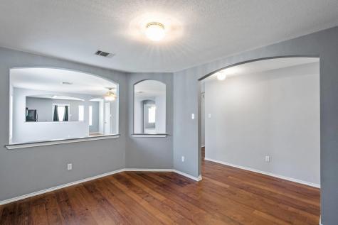 103 Easy Street Hutto TX 78634