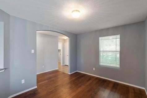 103 Easy Street Hutto TX 78634