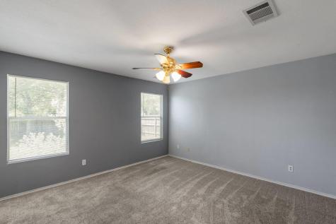 103 Easy Street Hutto TX 78634