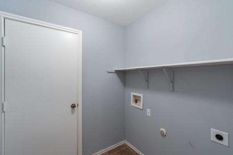 103 Easy Street Hutto TX 78634