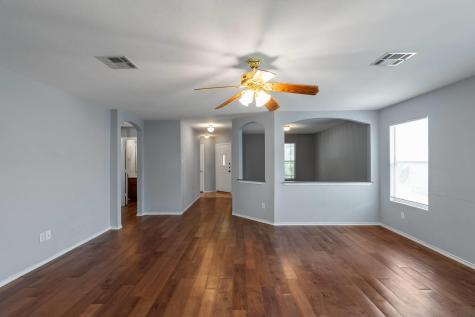103 Easy Street Hutto TX 78634