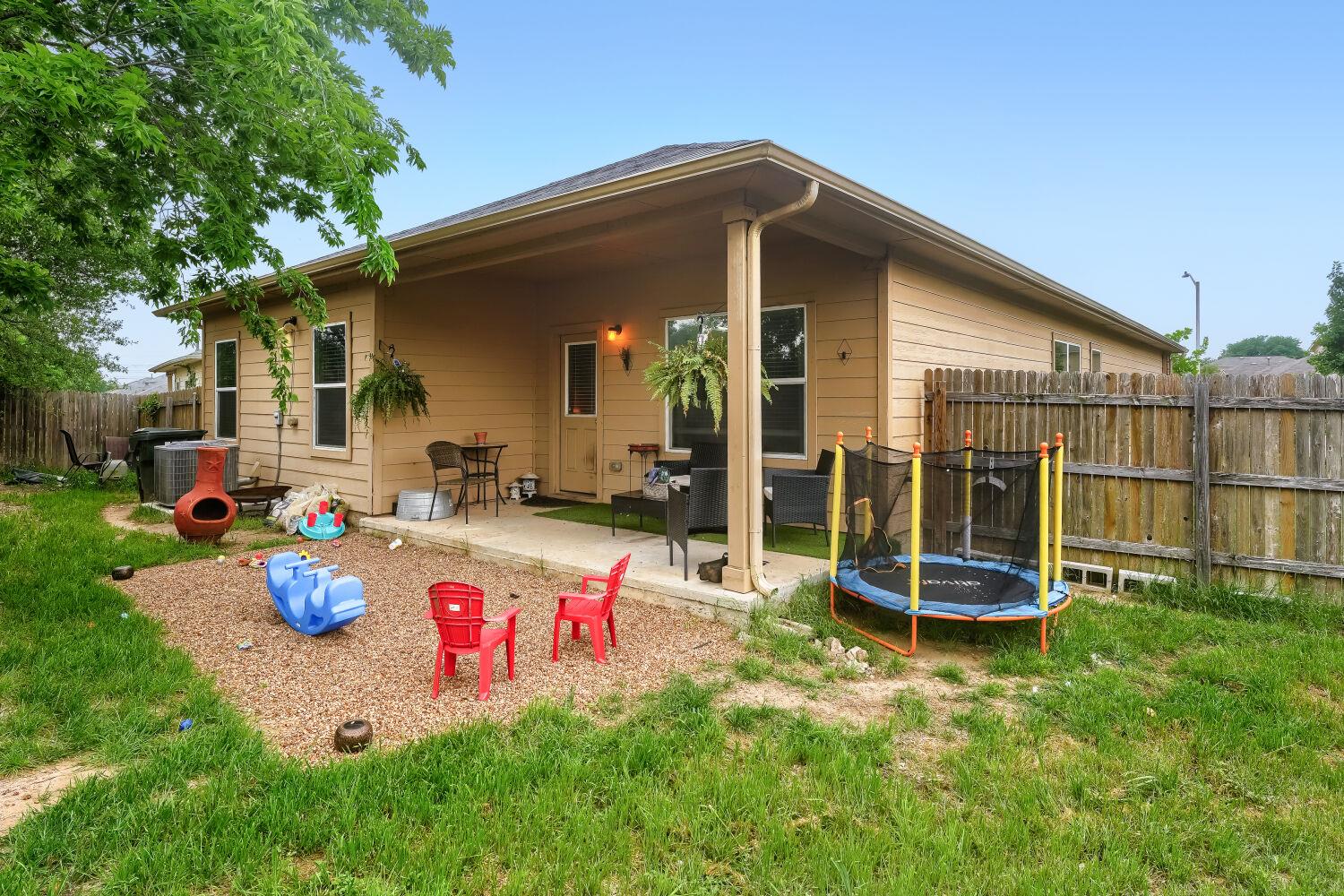 274 Orchard Lane Kyle TX 78640