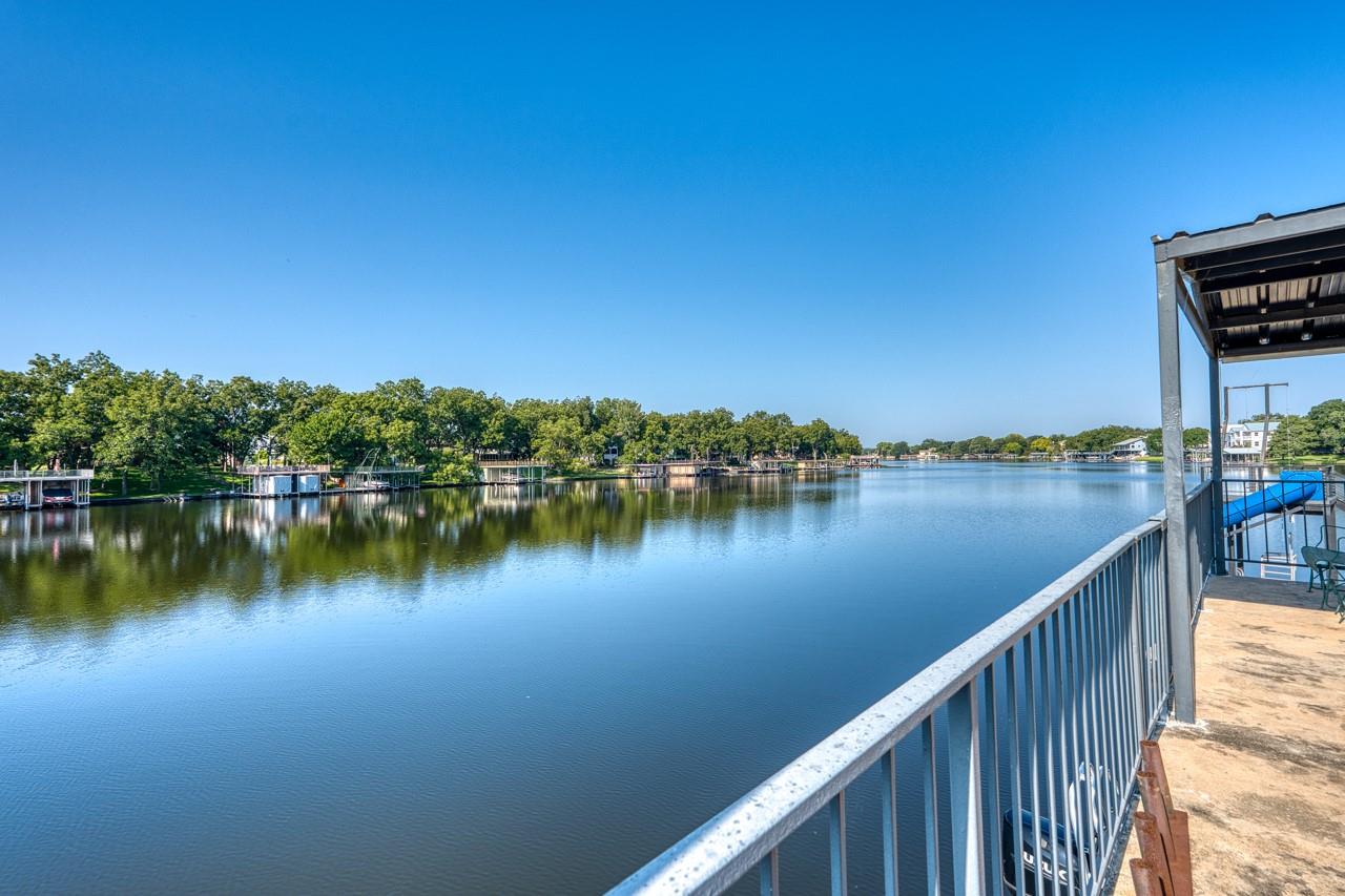 2000 Williams Lakeshore Kingsland TX 78639