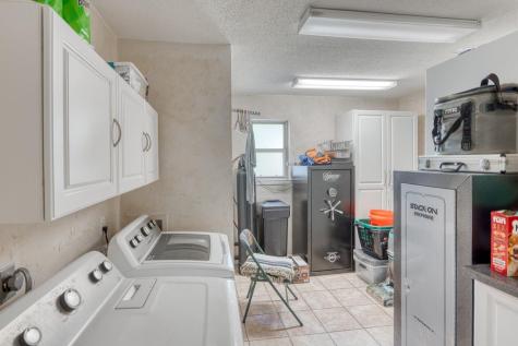 2000 Williams Lakeshore Kingsland TX 78639