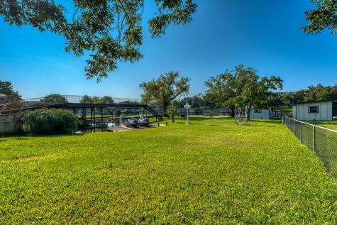 2000 Williams Lakeshore Kingsland TX 78639