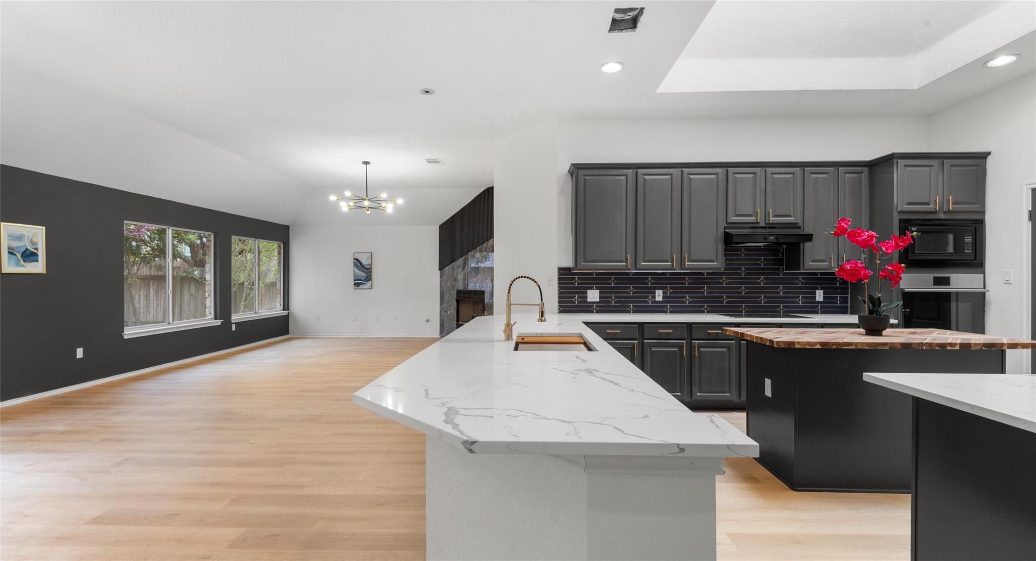 2527 Crenshaw Drive Round Rock TX 78664