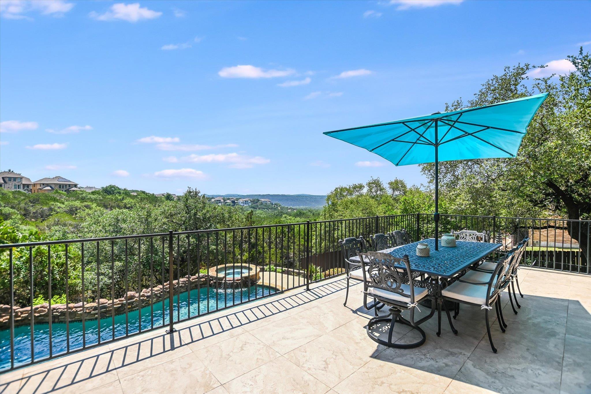 1016 Santaluz Path Austin TX 78732