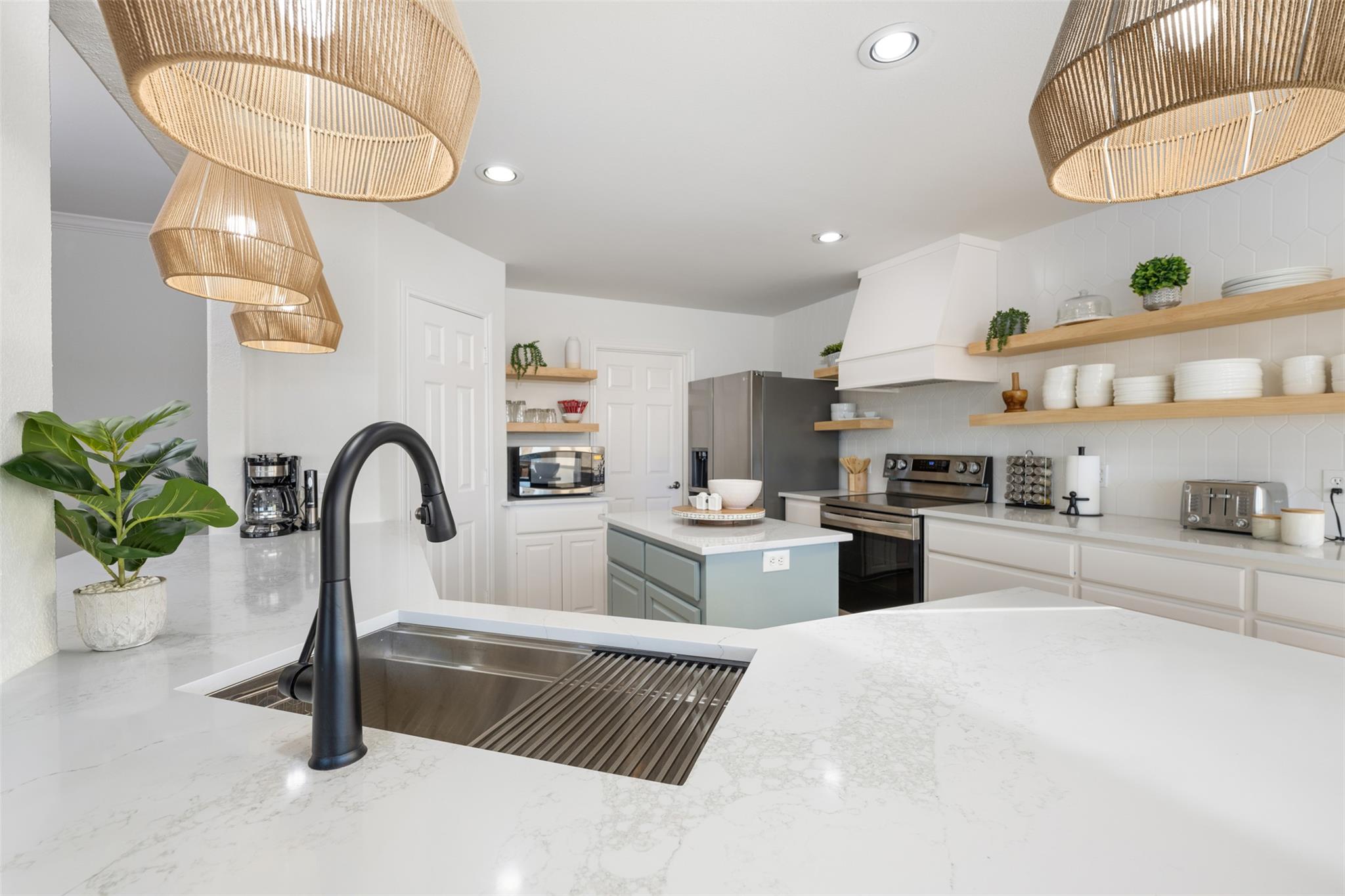 3008 Point Cove Lago Vista TX 78645