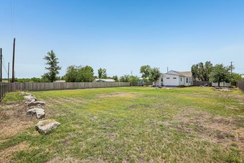 106 County Road 425 Spicewood TX 78669