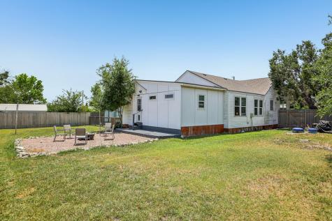 106 County Road 425 Spicewood TX 78669