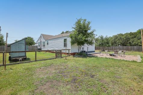 106 County Road 425 Spicewood TX 78669
