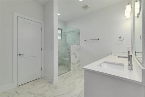 5315 La Crosse 8 Avenue Austin TX 78739