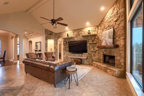 226 Hudson Lane Dripping Springs TX 78620
