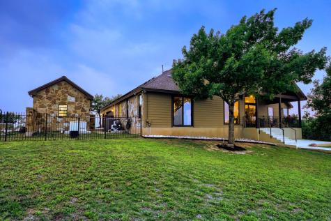 226 Hudson Lane Dripping Springs TX 78620